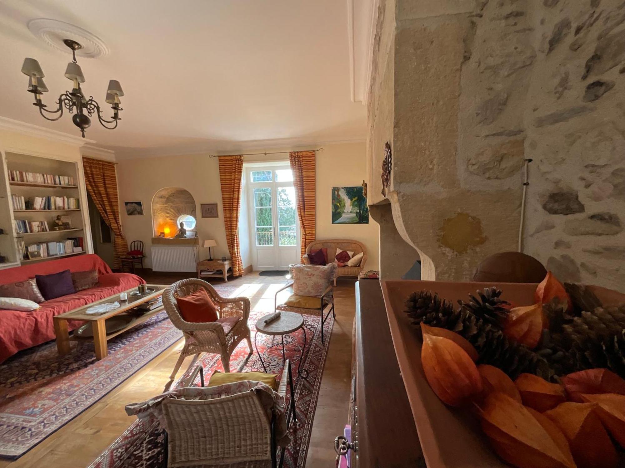 Maison De La Source Génis 외부 사진